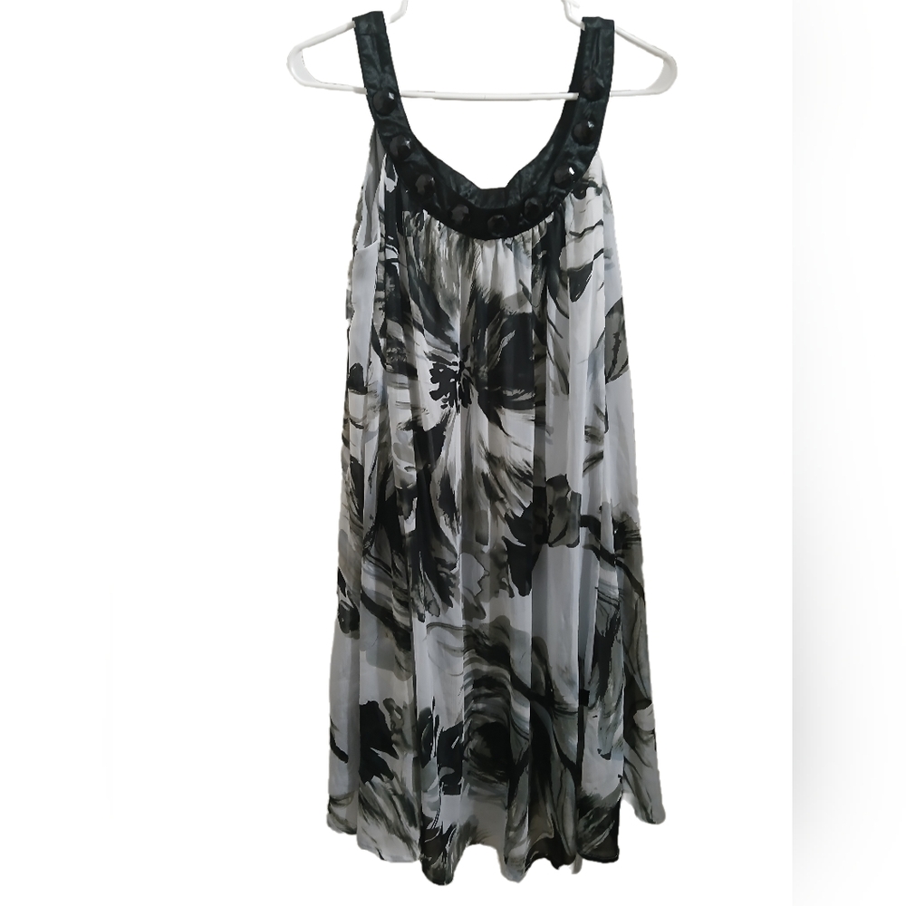 Mlle Gabrielle Black and White Floral Tank Midi Dress, NWOT